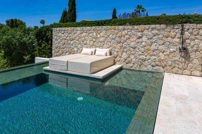 Gerenoveerd zwembad door Total Pool Concept in het buitenland